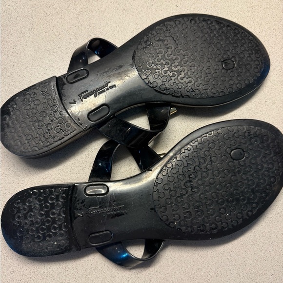 Salvatore Ferragamo Black Sandals with Gold Bow - Picture 3 of 3